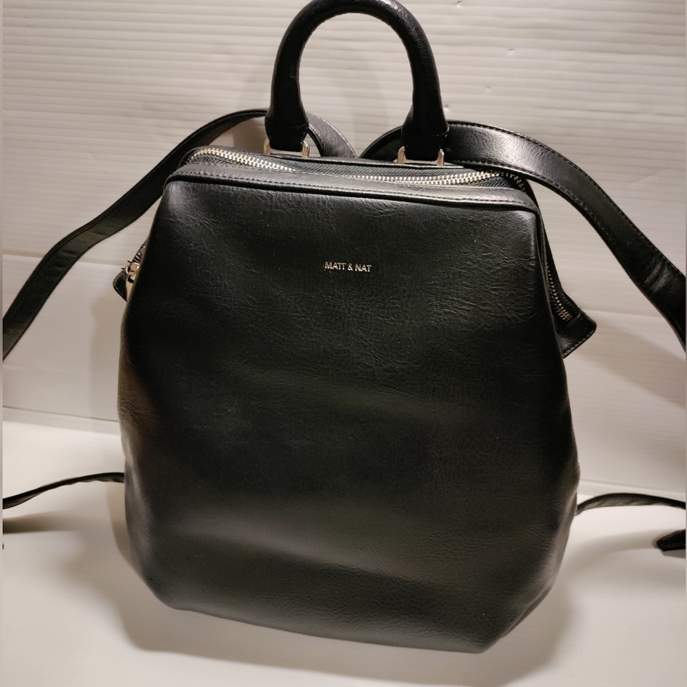 Vintage vignelli Vegan Leather BackpackMATT AND NAT